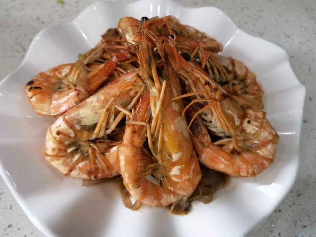 蒜香椒盐黑虎虾