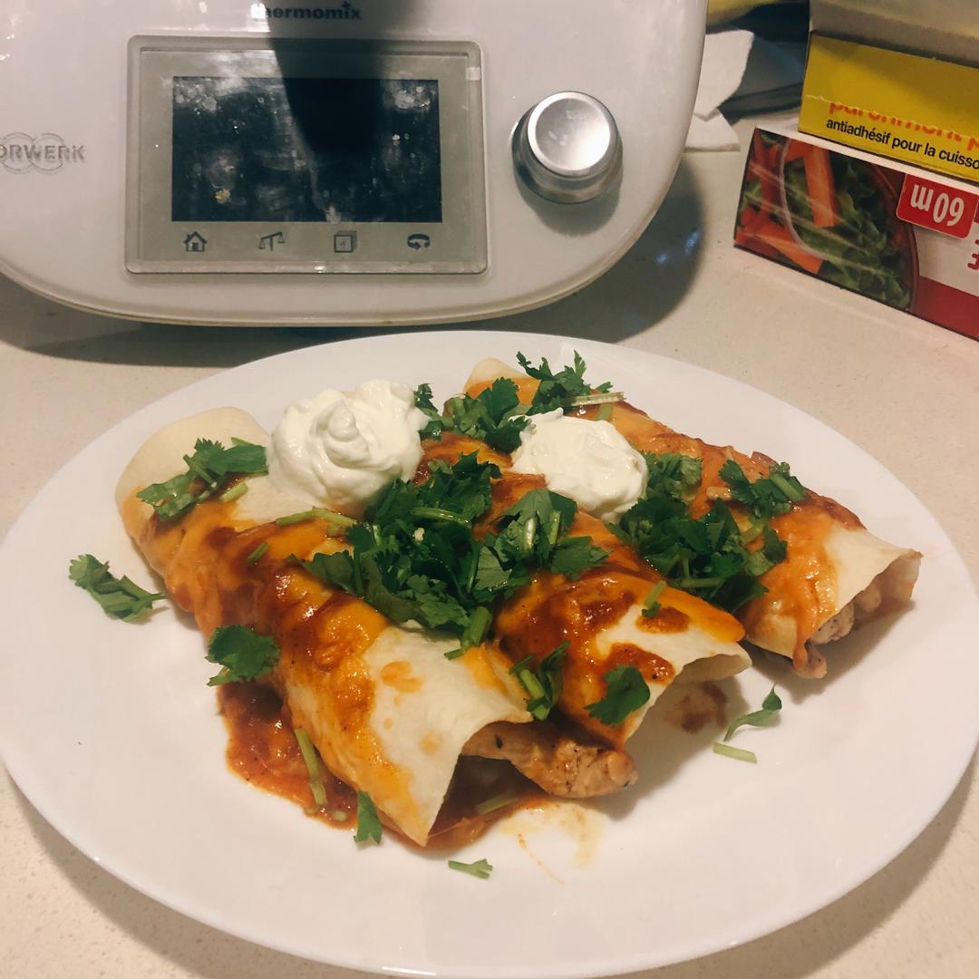 墨西哥芝士微辣鸡肉卷Cheesy Chicken Enchiladas