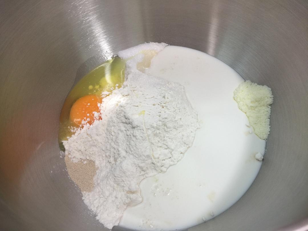纯奶手撕吐司的做法 步骤1