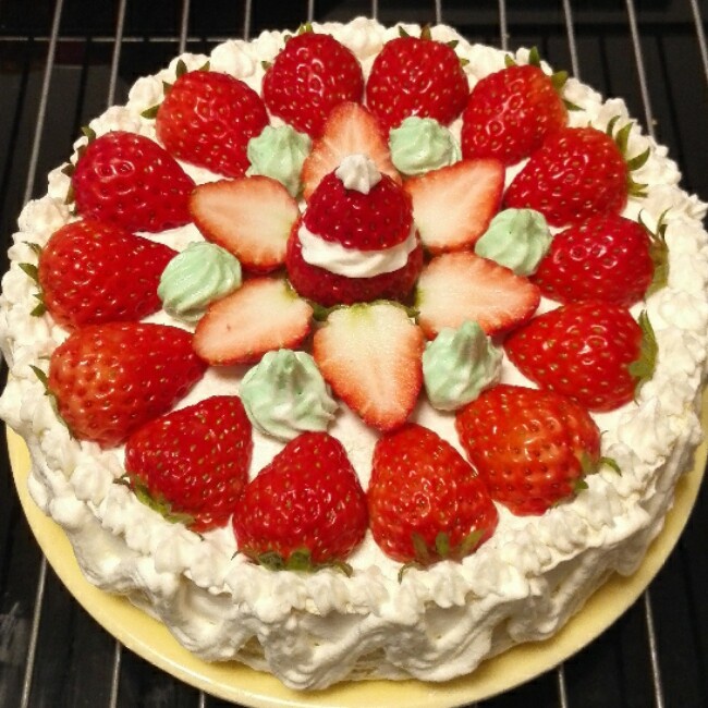 草莓生日蛋糕