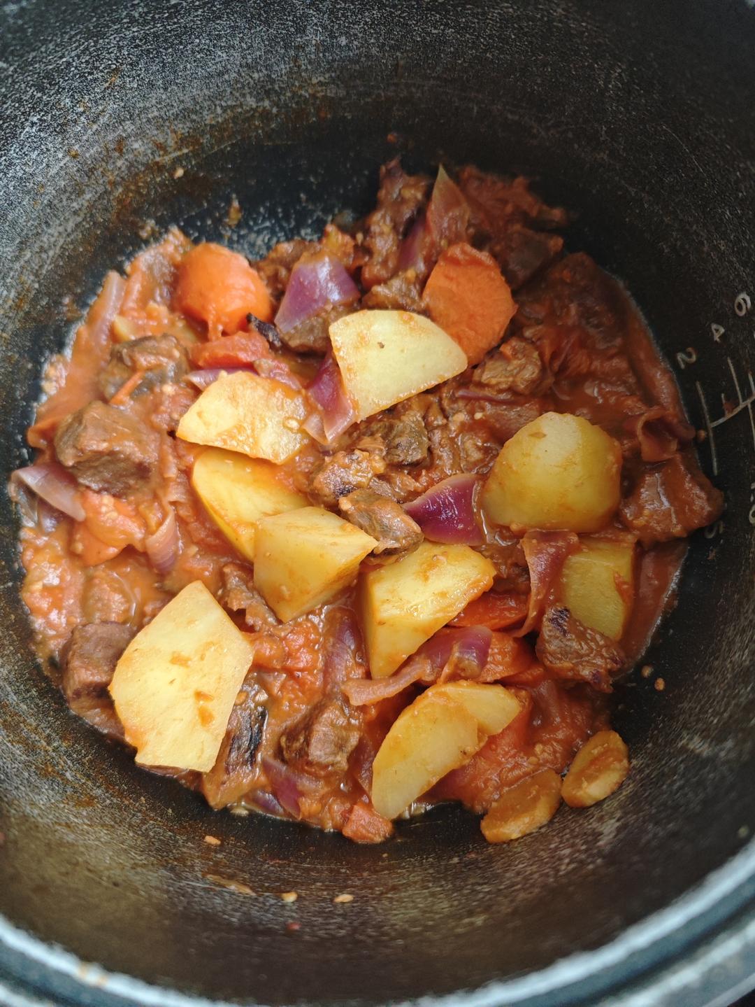 番茄土豆炖牛腩