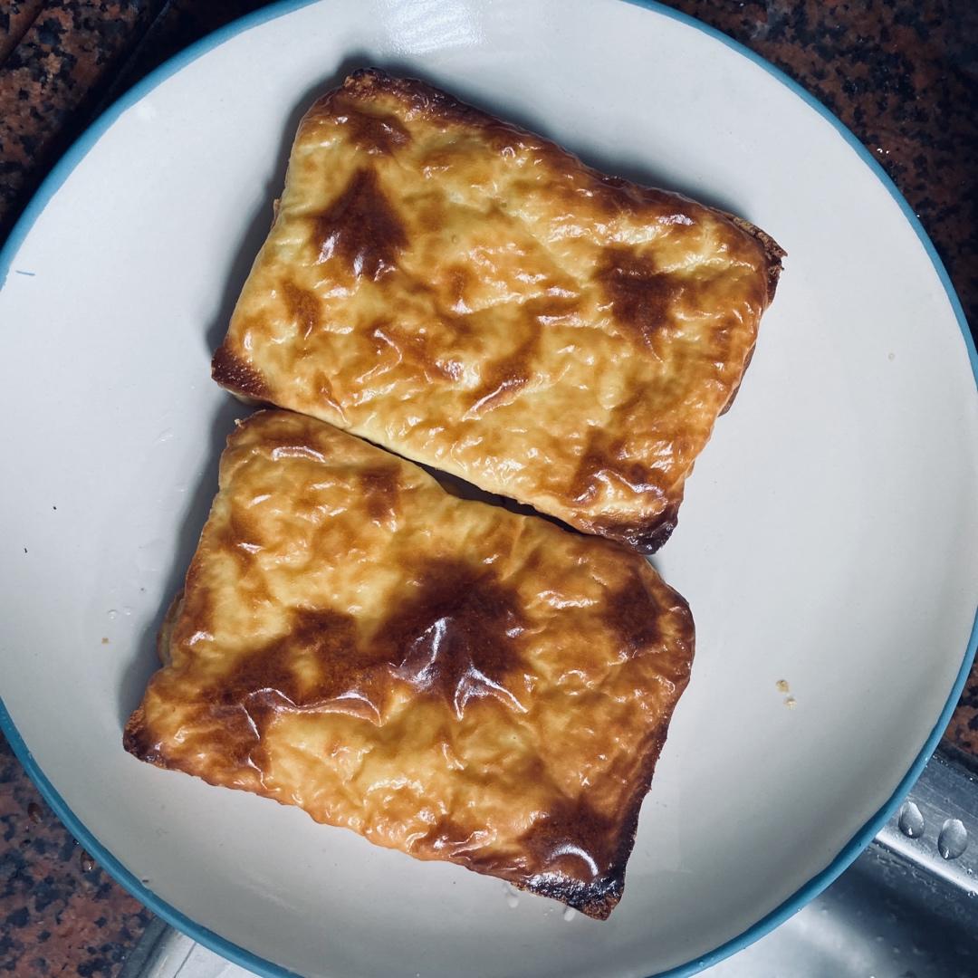 懒人版岩烧乳酪片快速消耗吐司片奶酪