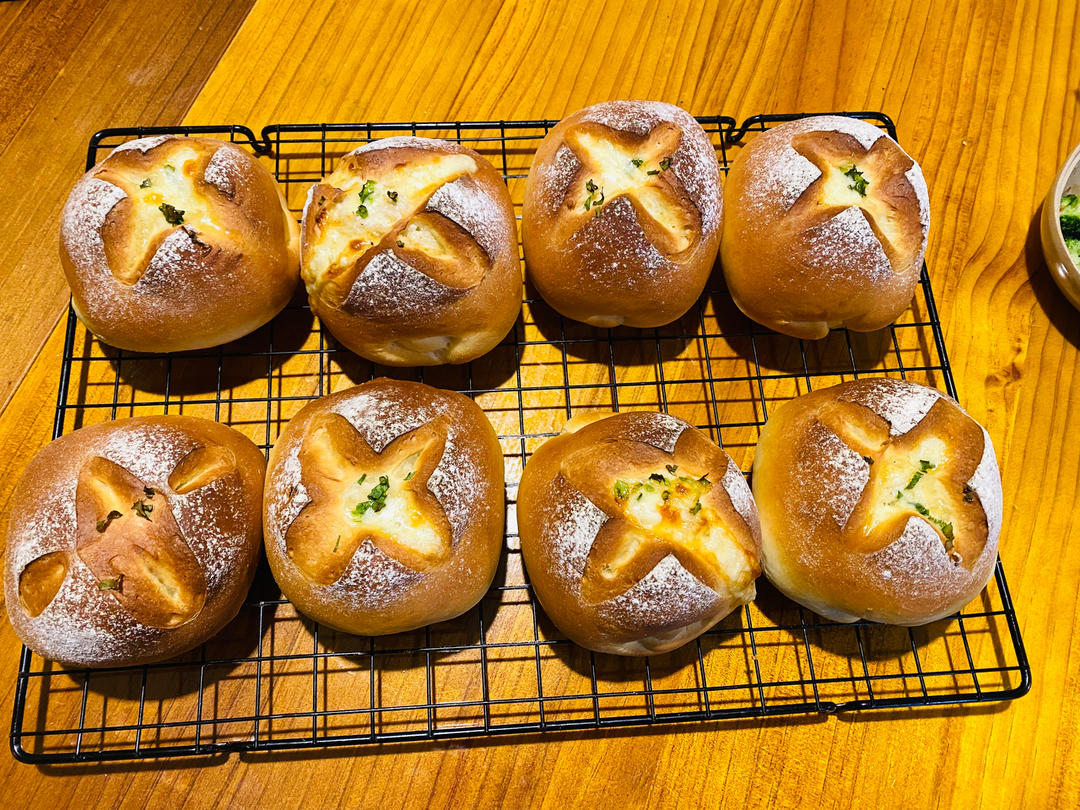 黄金芝士熏鸡包