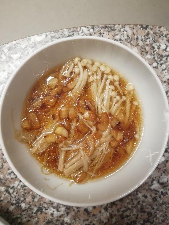 蒜蓉蒸金针菇