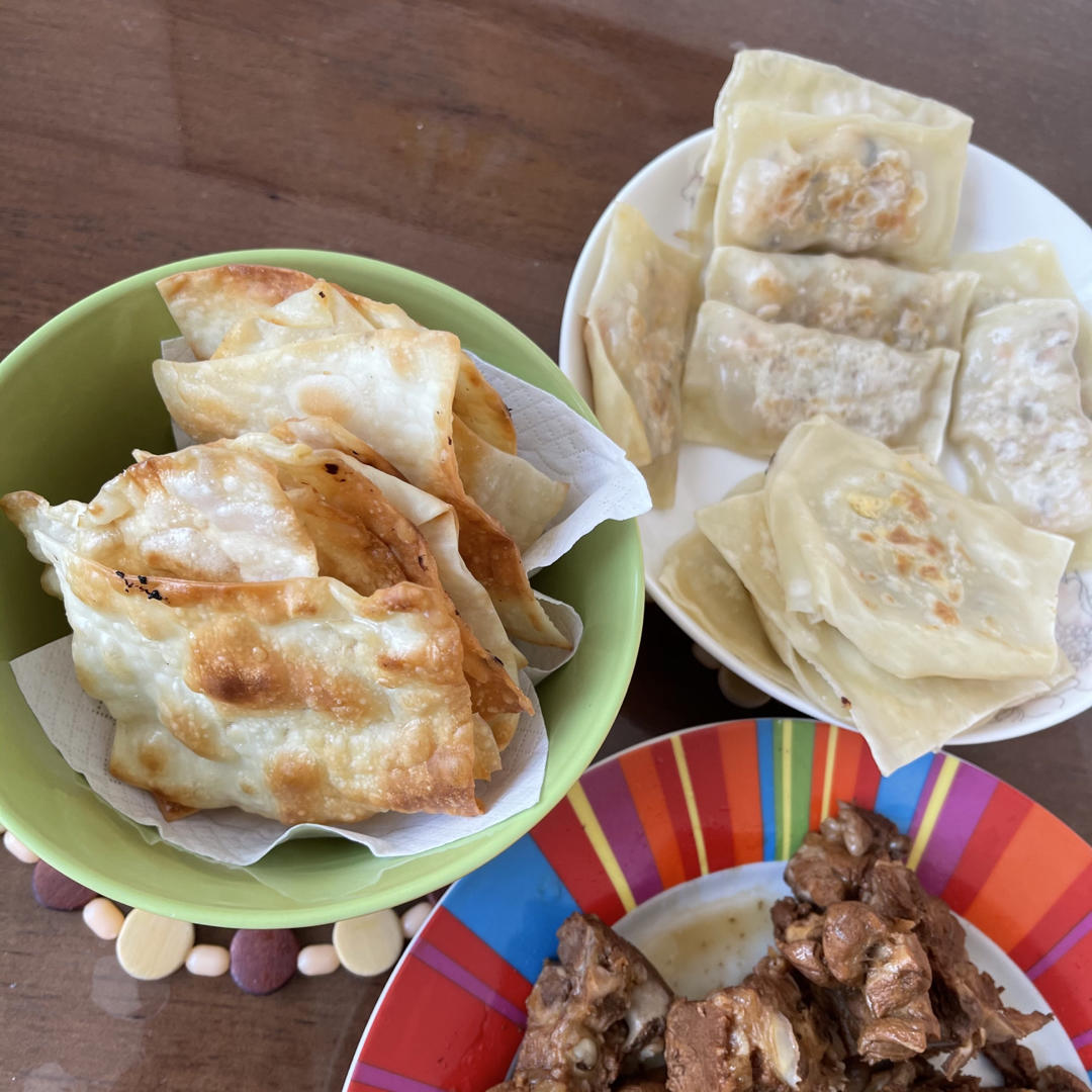 原创消耗馄饨皮，快手早餐，下厨房唯一的馄饨皮薄脆果篦撒子