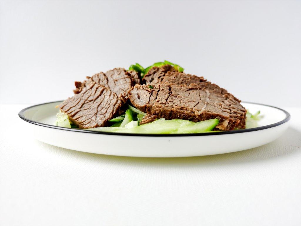 手绘菜谱| 妈妈的酱牛肉，宇宙最好吃的面