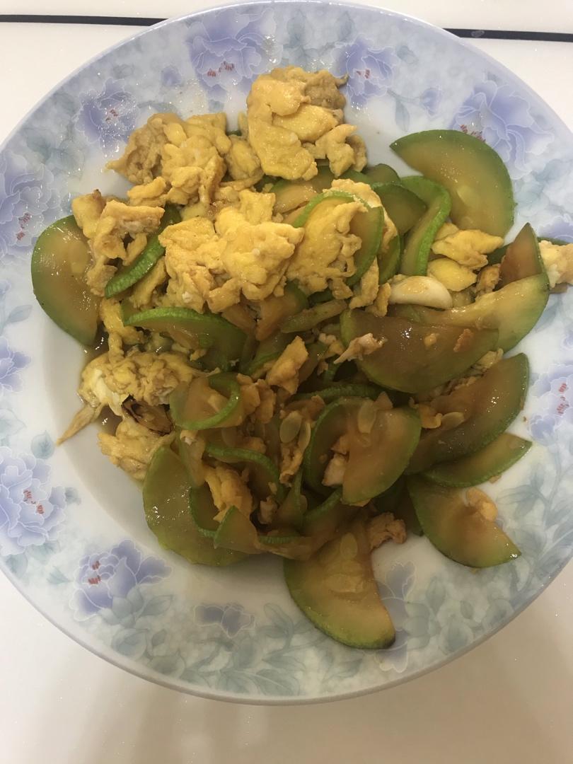 西葫芦炒鸡蛋(从不修图，拒绝夸张)