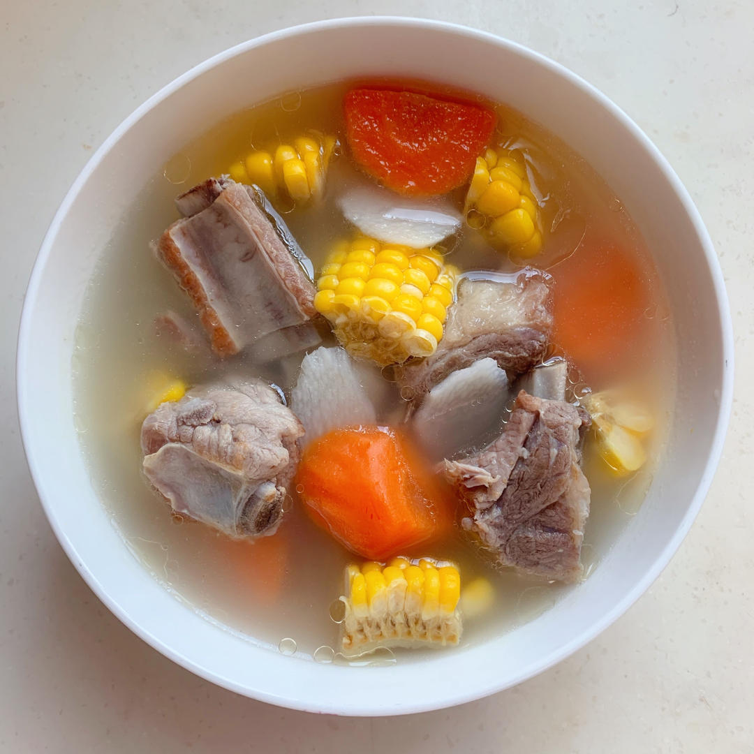 连吃三碗的玉米山药排骨汤