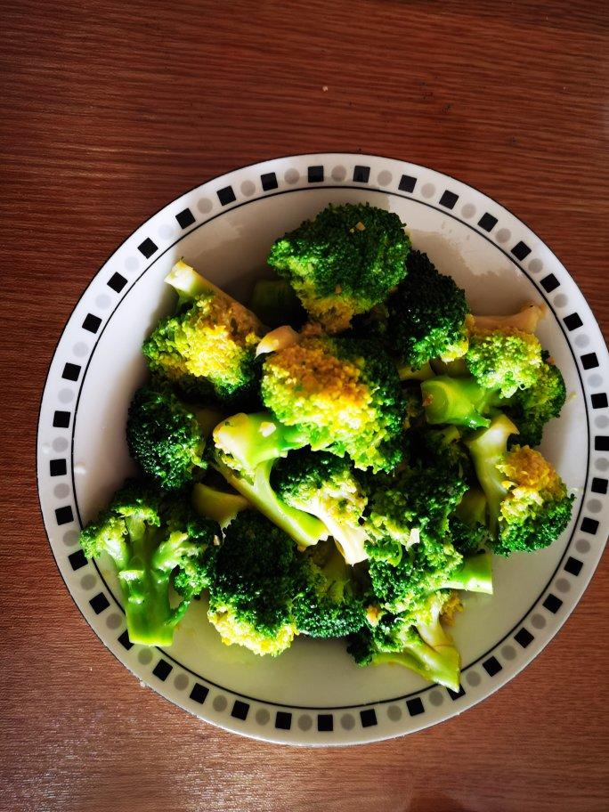 蒜蓉炒西兰花🥦