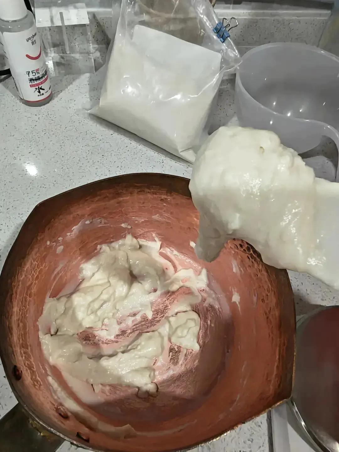 豆沙裱花曲奇（主要是基础豆沙霜详细做法）