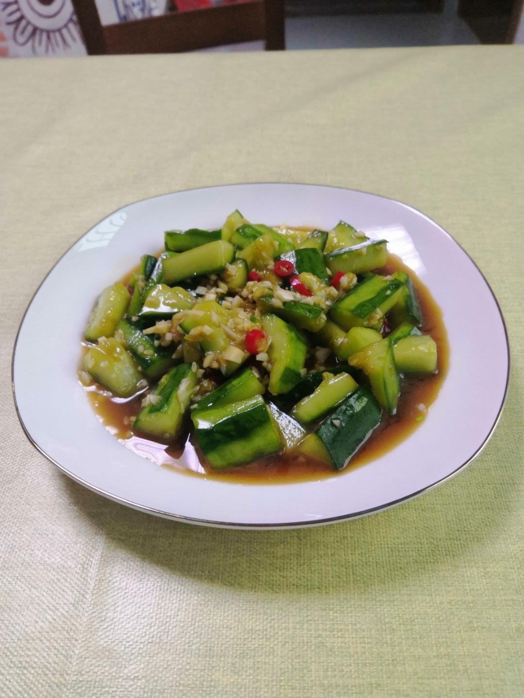 赞不绝口拍黄瓜🥒