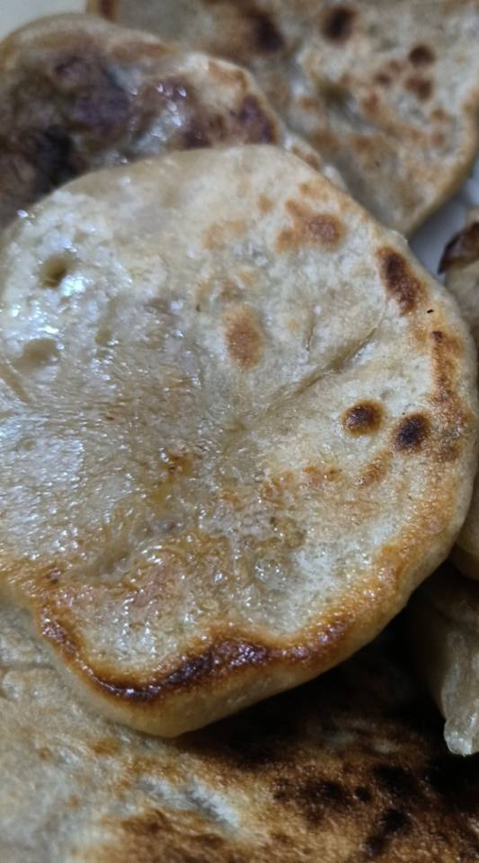 皮薄如纸的韭菜馅饼|免揉面法