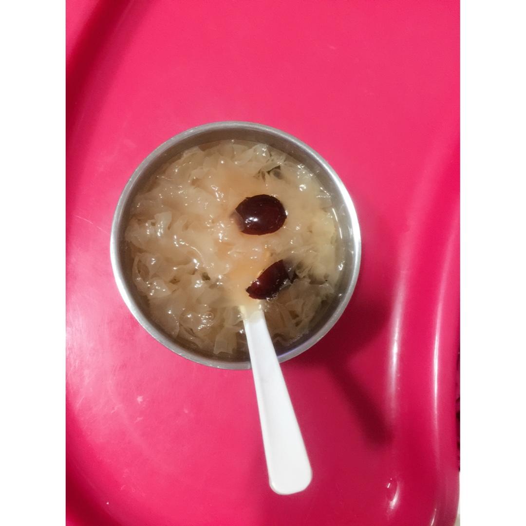红枣银耳羹（…孕妇补血）