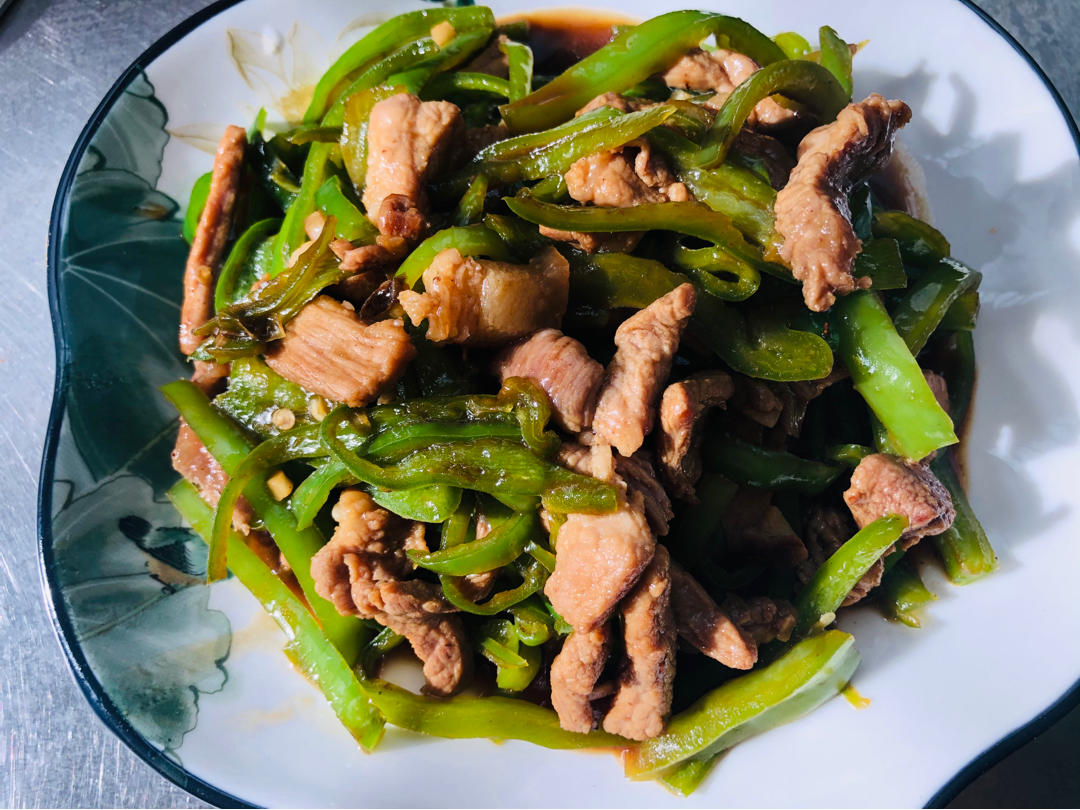 ‼️好吃到舔盘的青椒肉丝盖浇饭