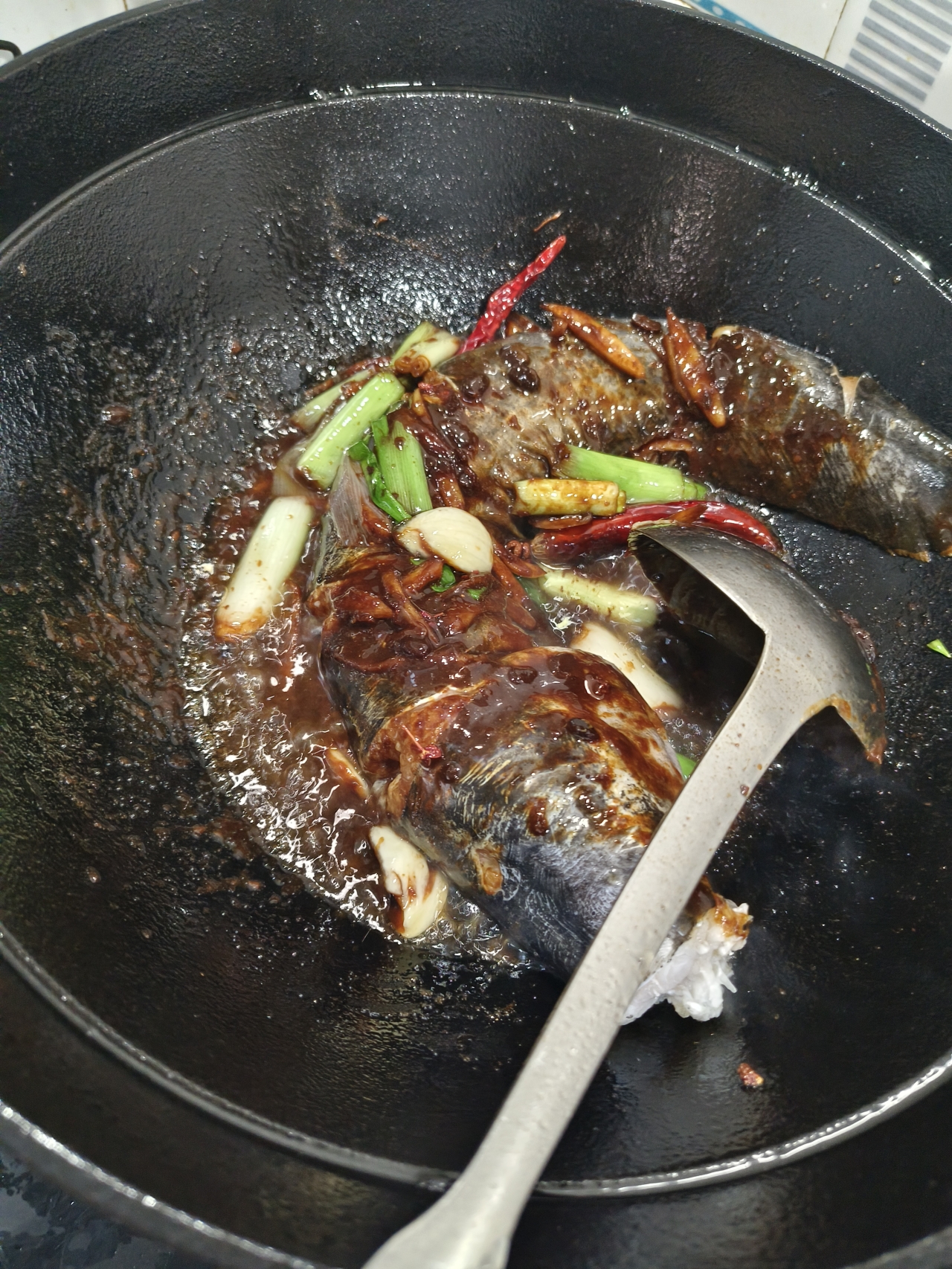 铁锅炖 鲶鱼茄子🍆豆腐的做法