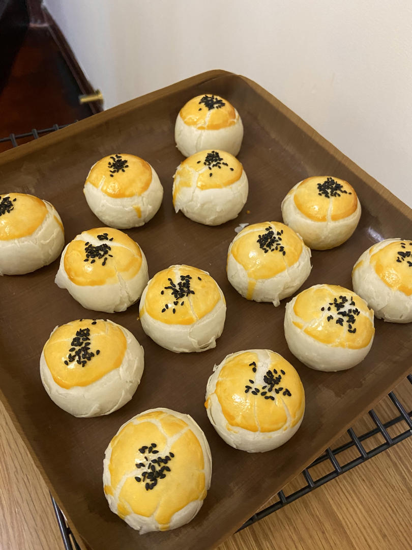 超简单 免揉 酥掉渣的蛋黄酥(超详细附全程视频)不破酥『万能酥皮』