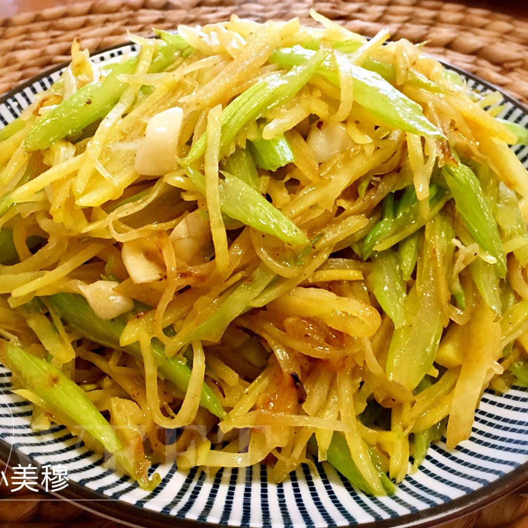 小芹菜炒土豆丝