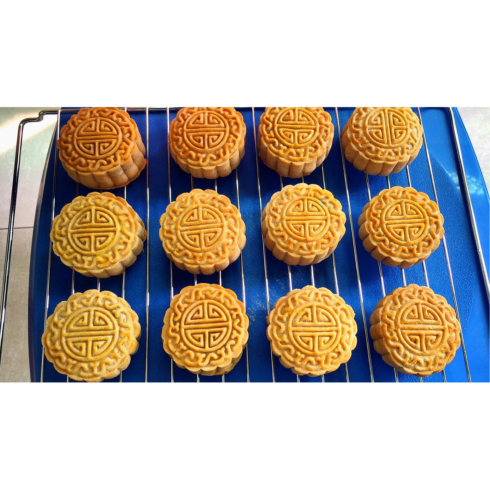 广式月饼——蛋黄莲蓉月饼