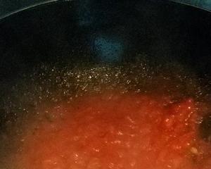 番茄砂锅鱼(两人鱼)的做法 步骤3
