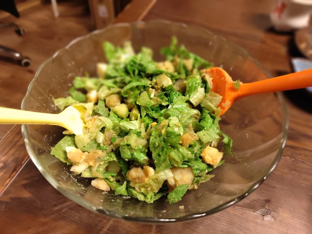 土豆 鸡蛋 生菜 沙拉