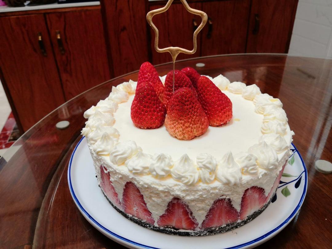 奥利奥草莓酸奶慕斯蛋糕（6寸）