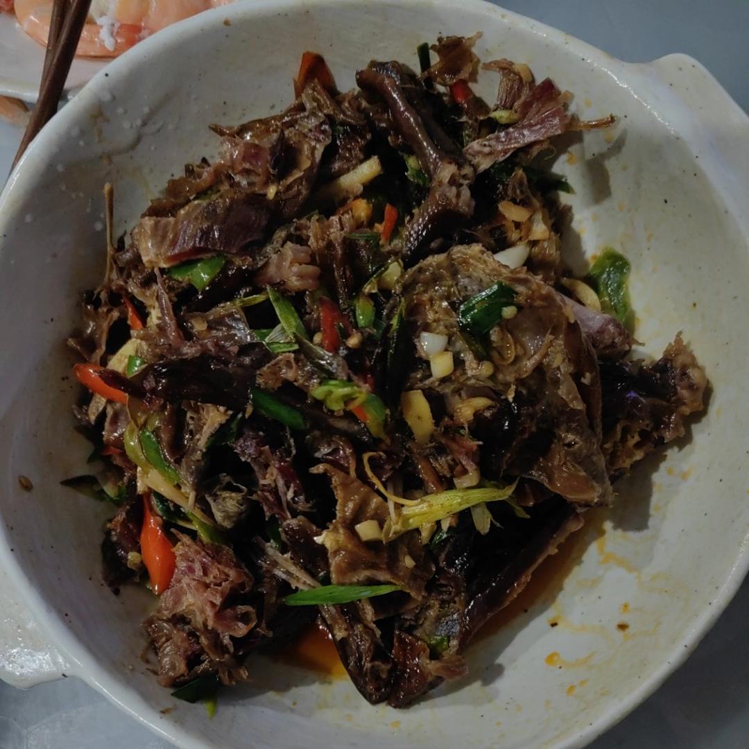 ㊙️腊味‼️彩椒蒜苗炒腊板鸭‼️越嚼越香