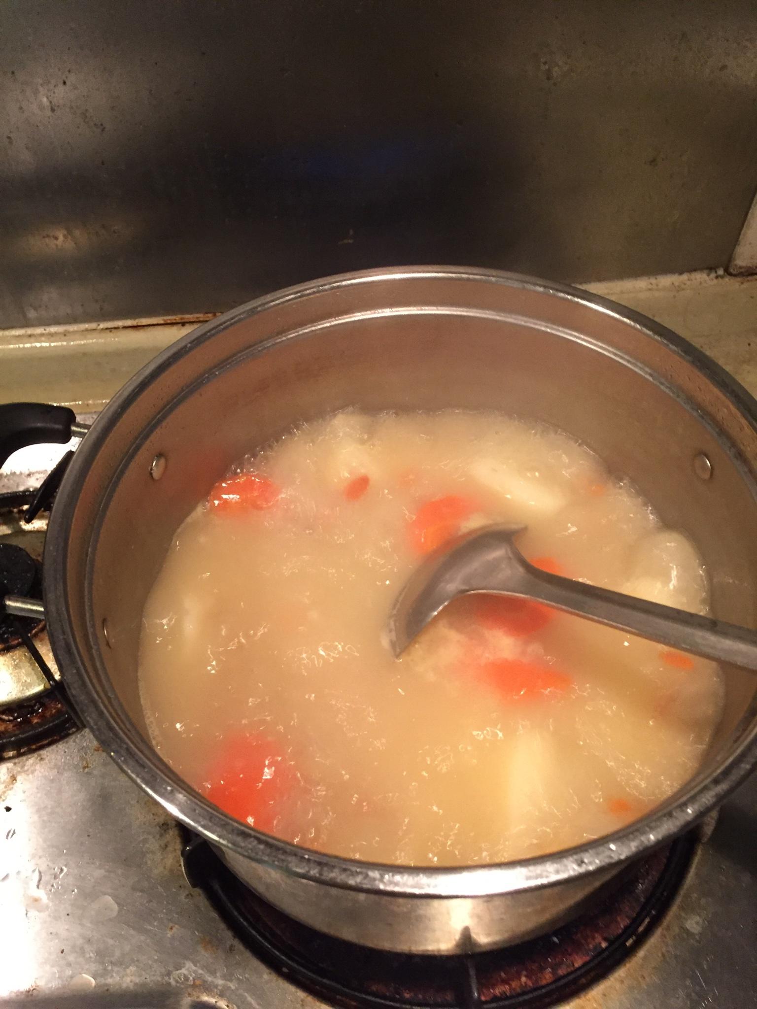 山药排骨枸杞汤的做法