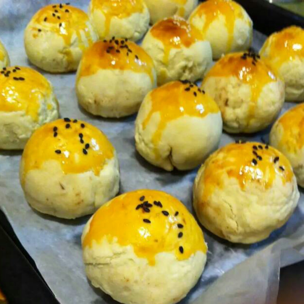 豆沙蛋黄酥