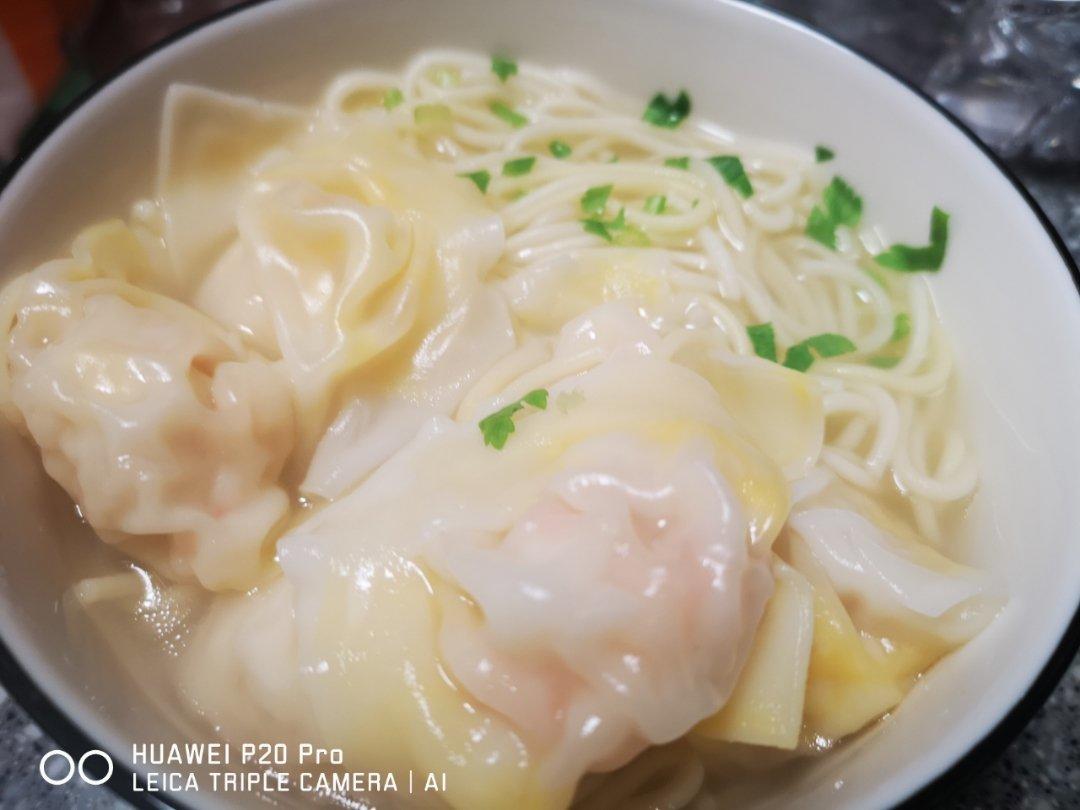 弯梳虾饺
