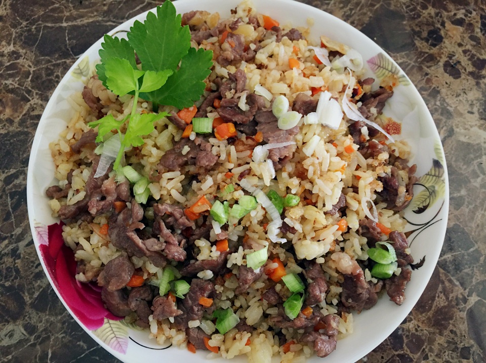 蒜香牛肉炒饭