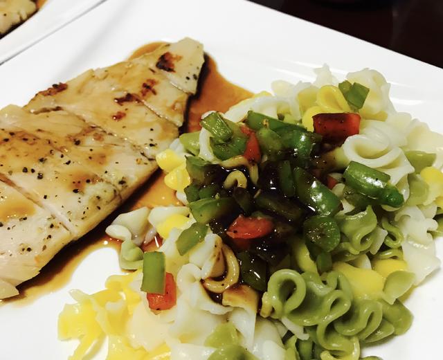 黑胡椒鸡扒面的做法