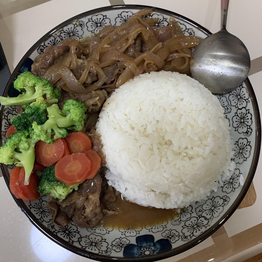 “吉野家”肥牛饭