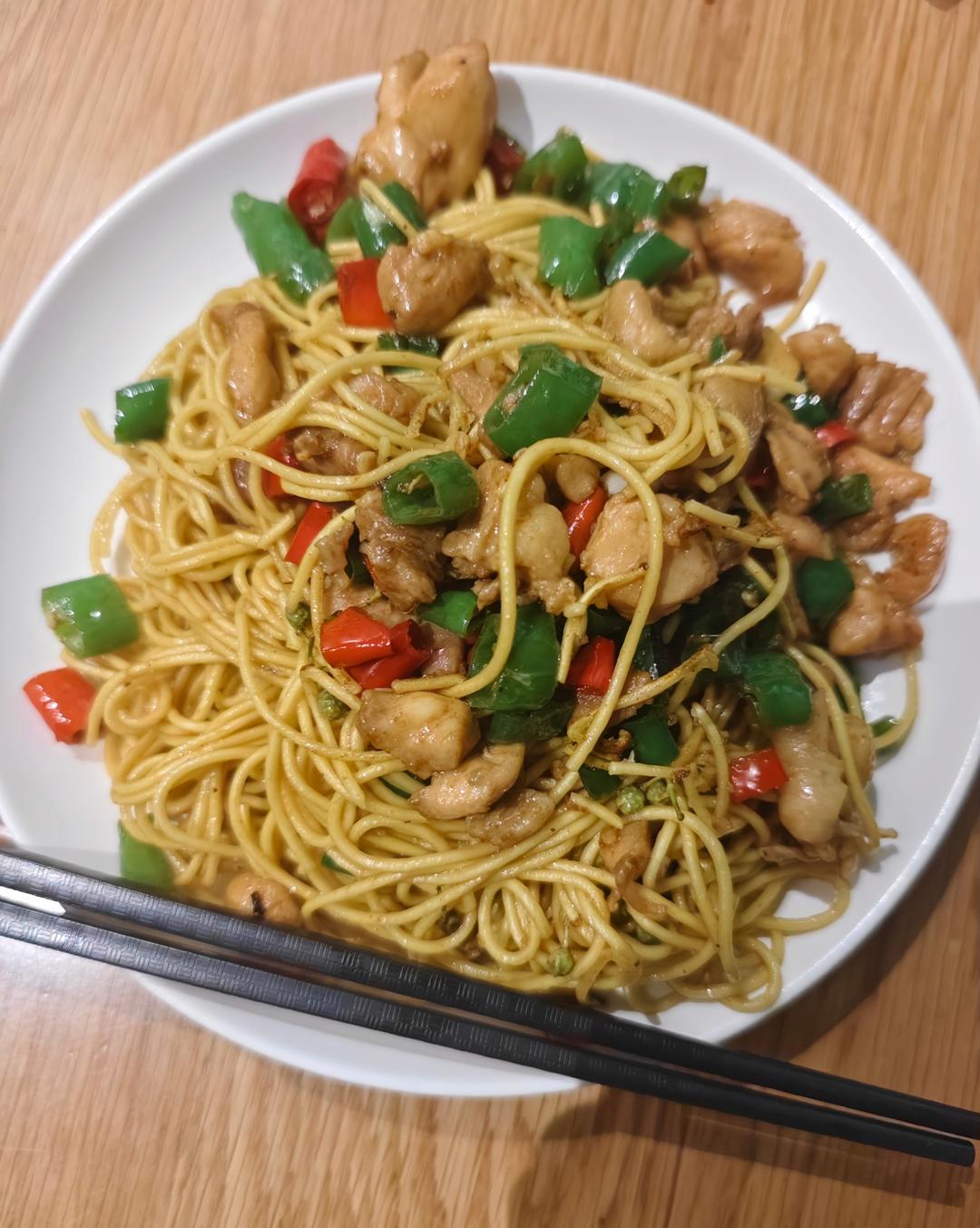 麻辣过瘾双椒鸡捞面
