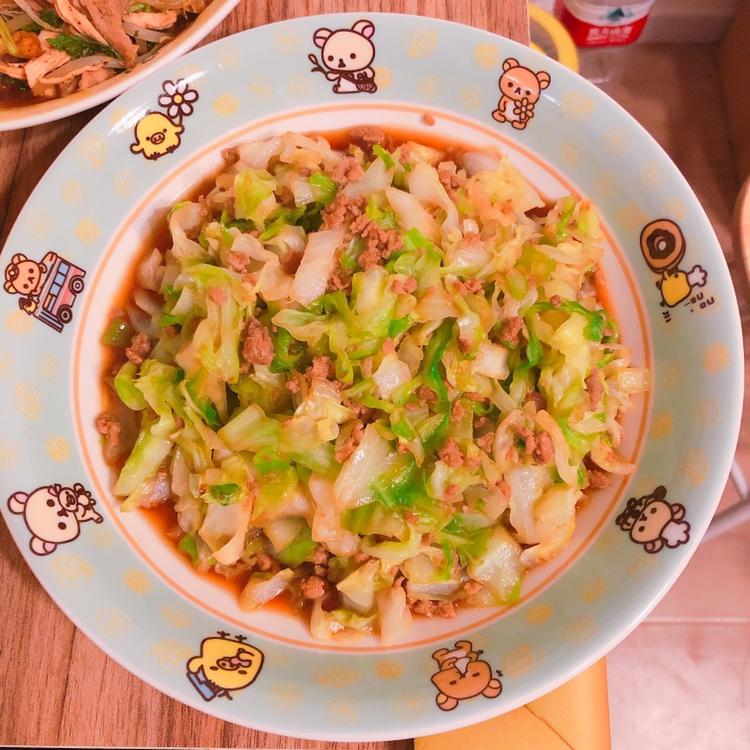 快手包菜炒肉