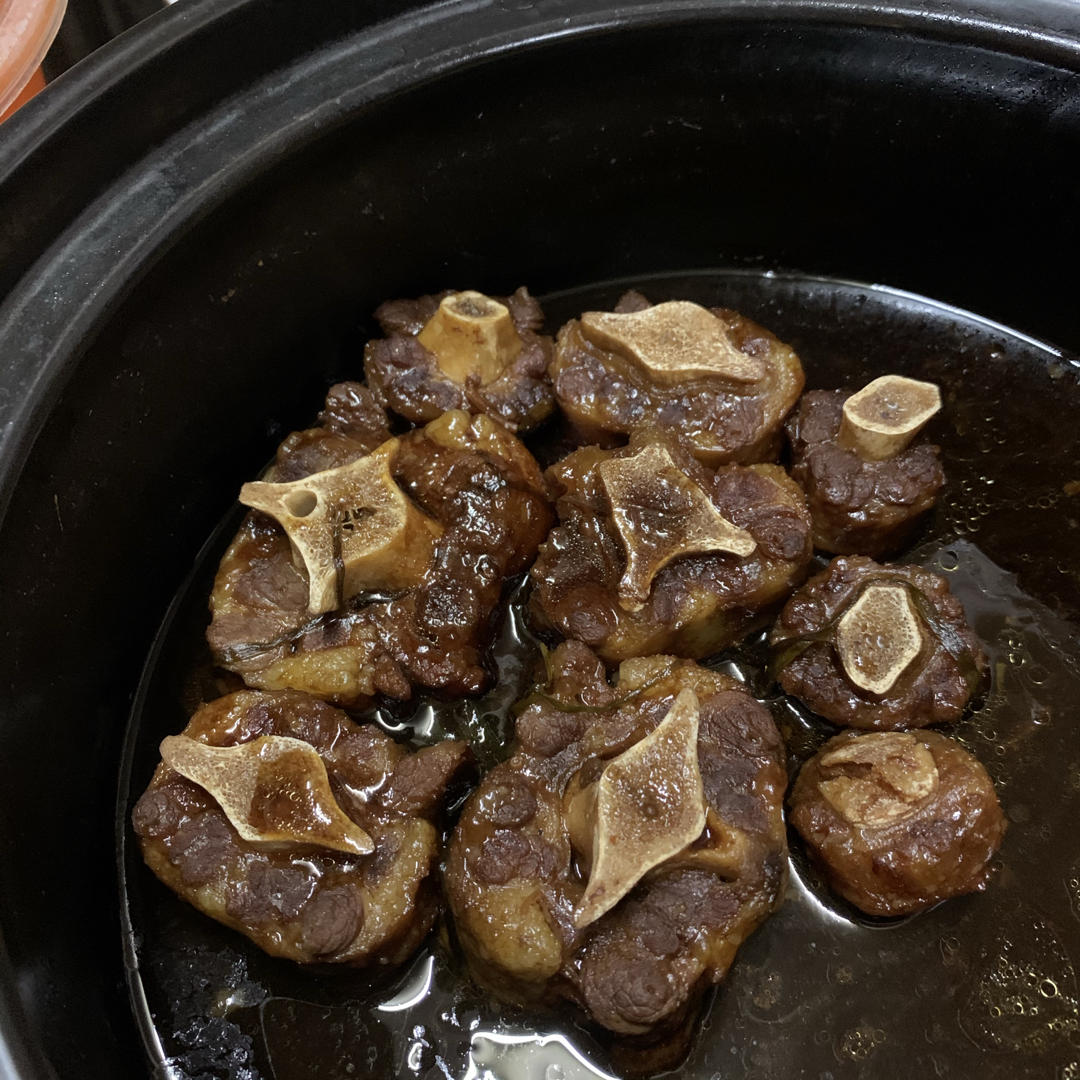 红烧牛尾