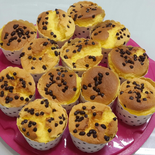 迷你戚风杯子蛋糕