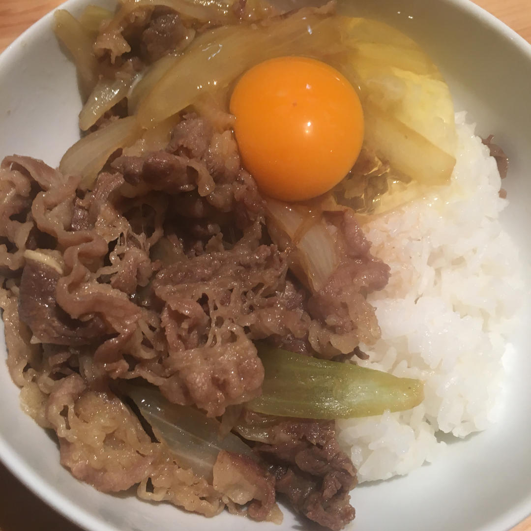 ★牛肉松软可口★日式牛肉饭