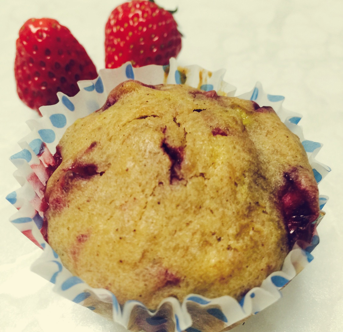 又快又美的草莓香蕉麦芬（杯子蛋糕）