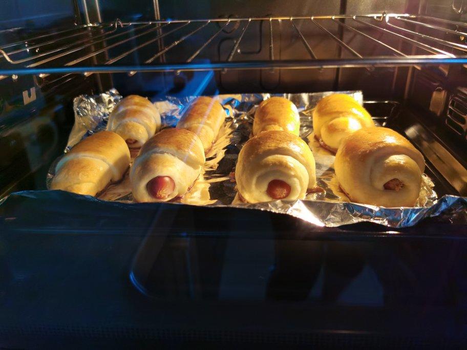 淡奶油香肠面包