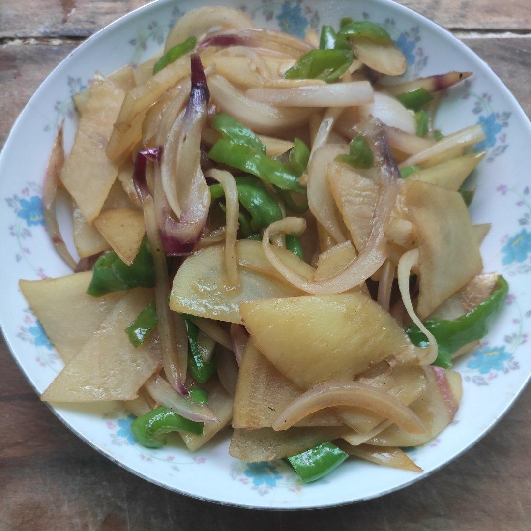 洋葱炒土豆片