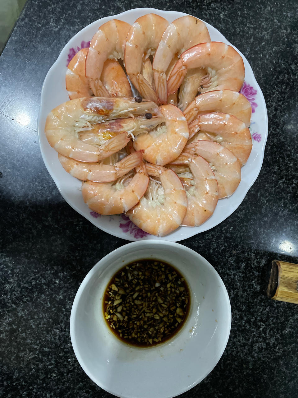 白灼虾（附蘸汁）