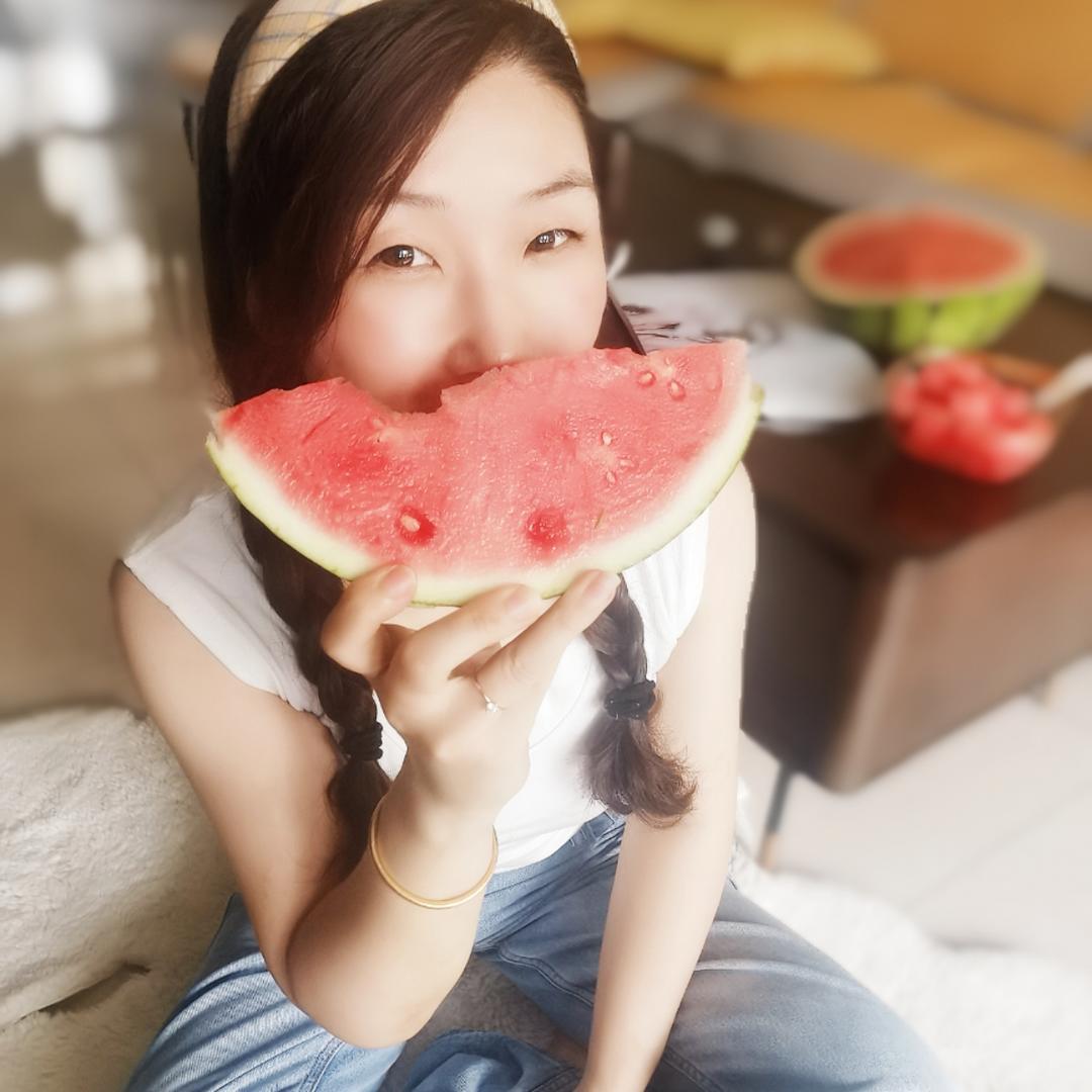 于翅艳窝