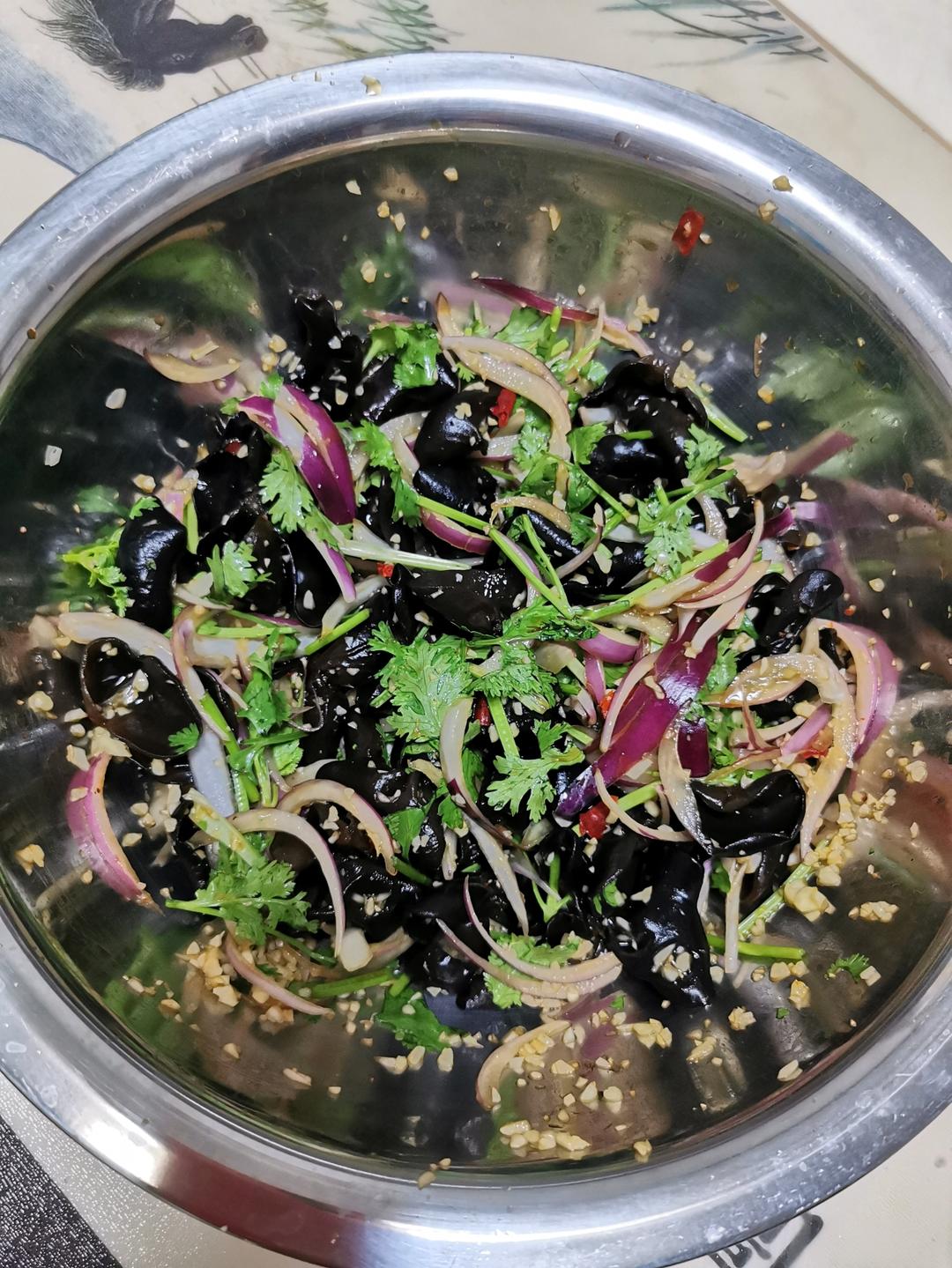 【凉拌木耳】按照我的做法，比饭店还好吃！调味汁是关键~好吃到停不下来