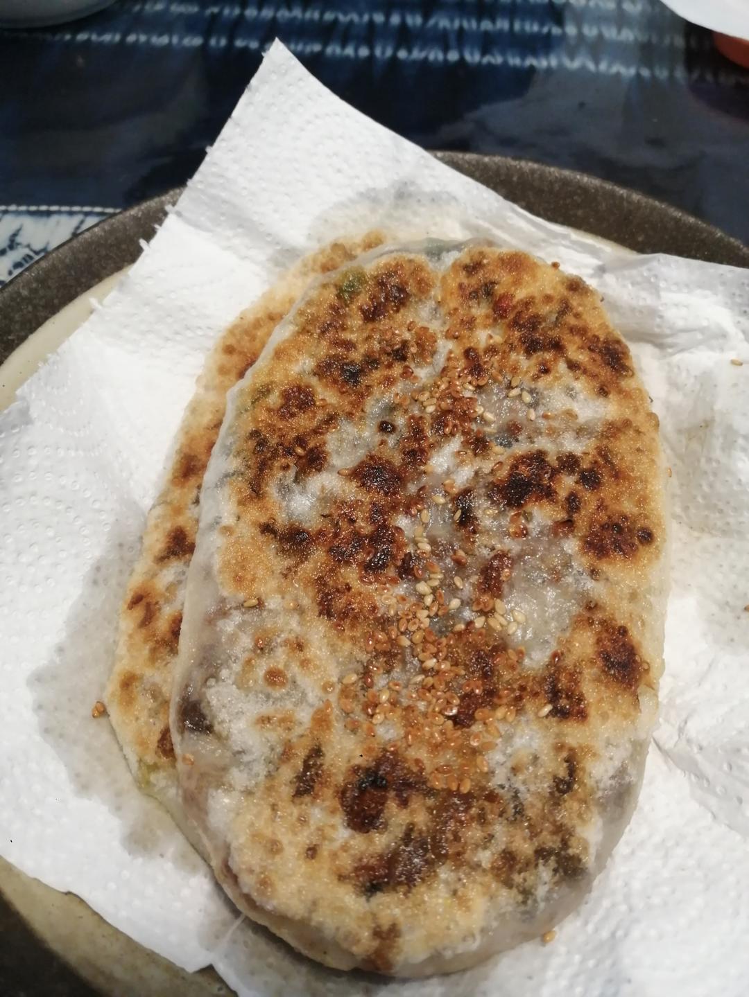 梅干菜肉饼（平底锅煎和烤箱烤两种吃法）