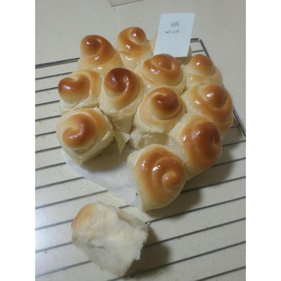 奶油蜂蜜小面包