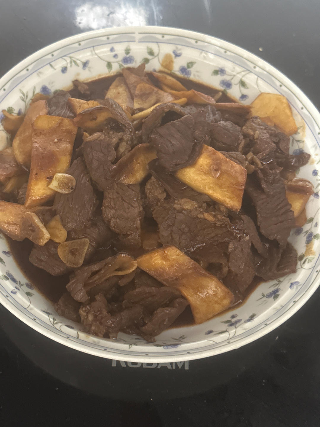 牛肉嫩度💯的黑椒杏鲍菇炒牛肉粒
