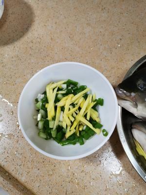 冬瓜鱼头汤（附熟姜葱豉油做法）的做法 步骤8