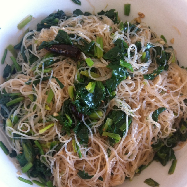 凉拌菠菜粉丝