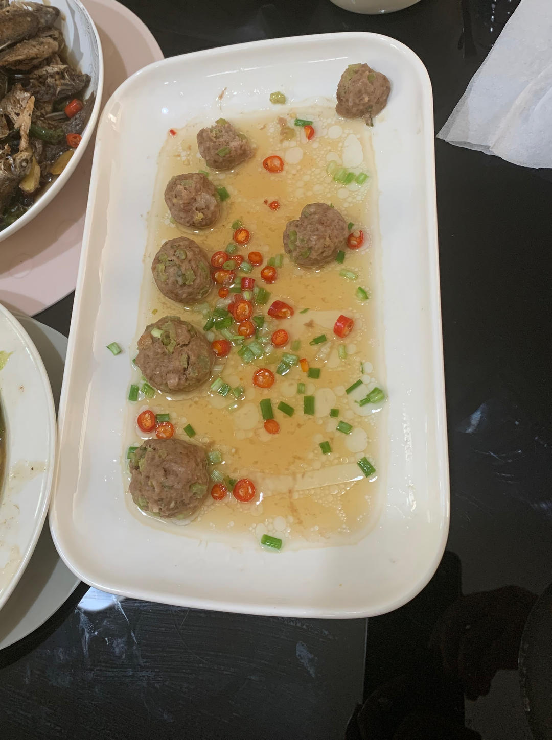 蒸香芹菜肉丸+油泼巴沙鱼【4月北鼎蒸炖锅食谱】
