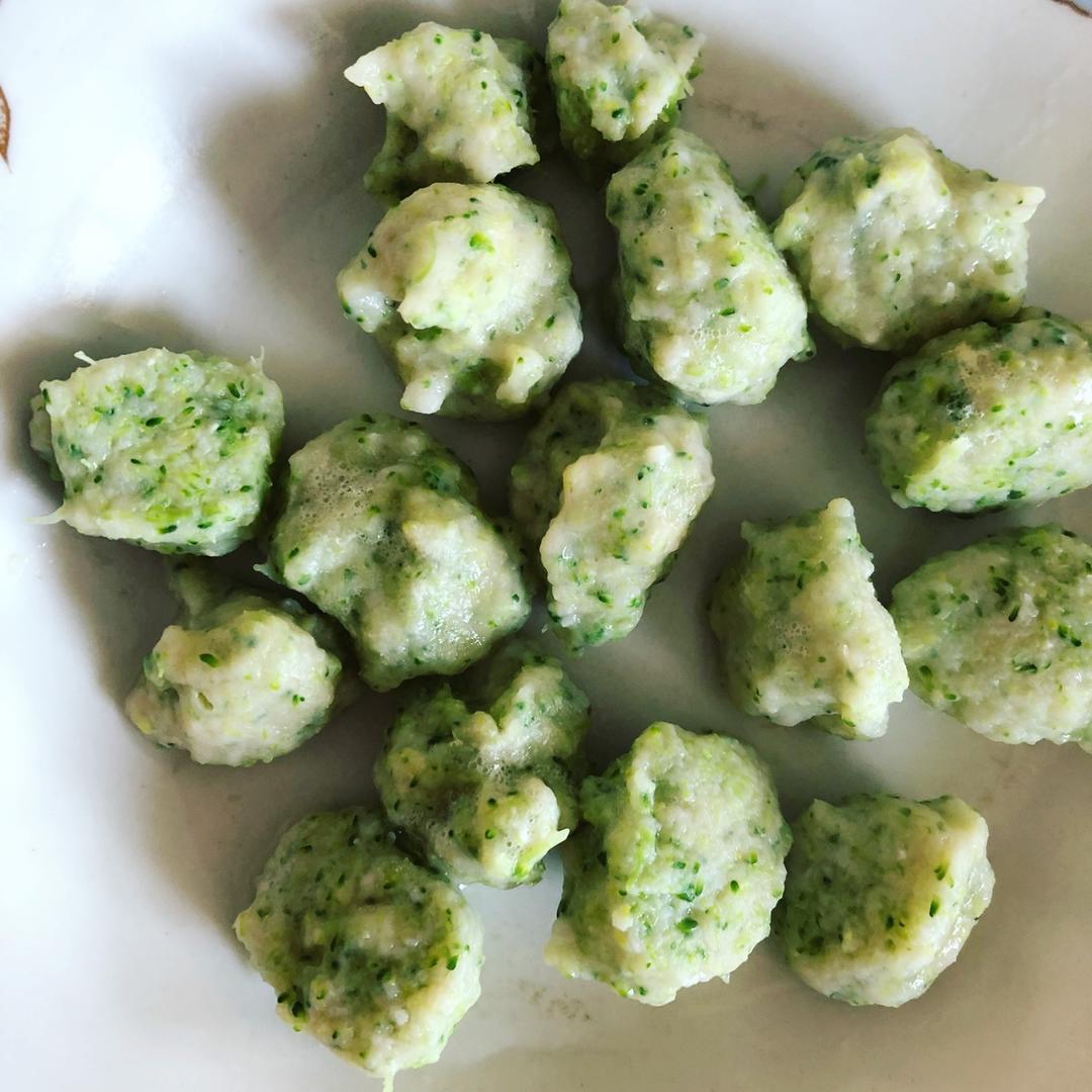 泡芙妹__做的自制鲜嫩无比的虾丸(宝宝辅食)